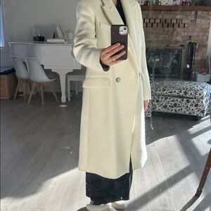 97% wool (fabric made in Italy) Ivory Classic Jacket